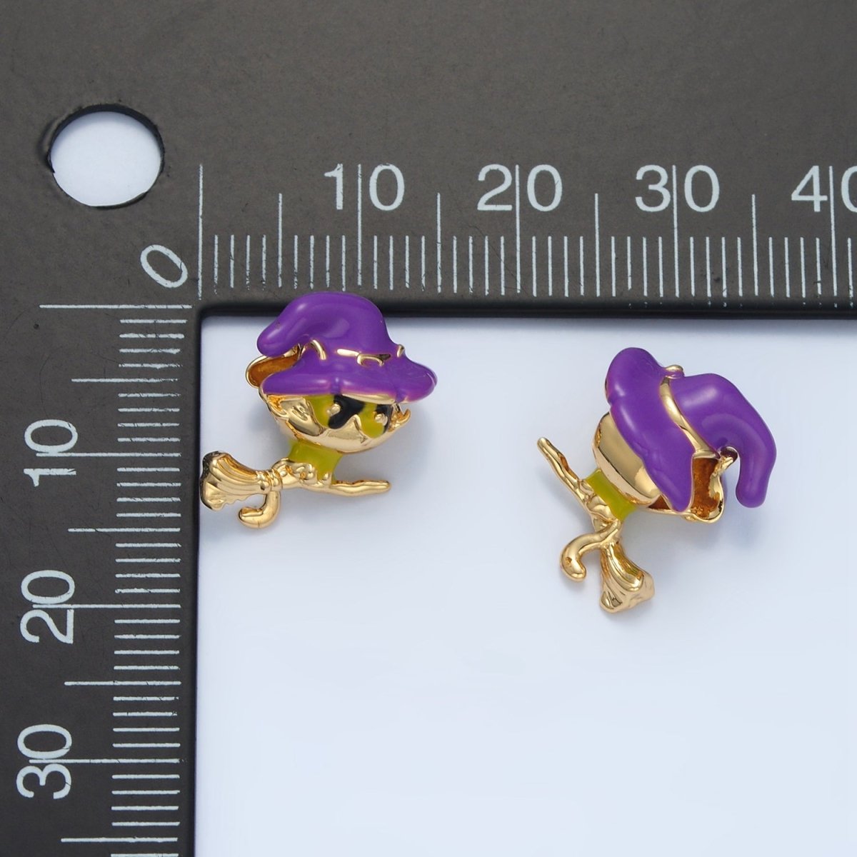 14K Gold Filled 15mm Witch Kitten Cat on Broomstick Enamel Bead | B615