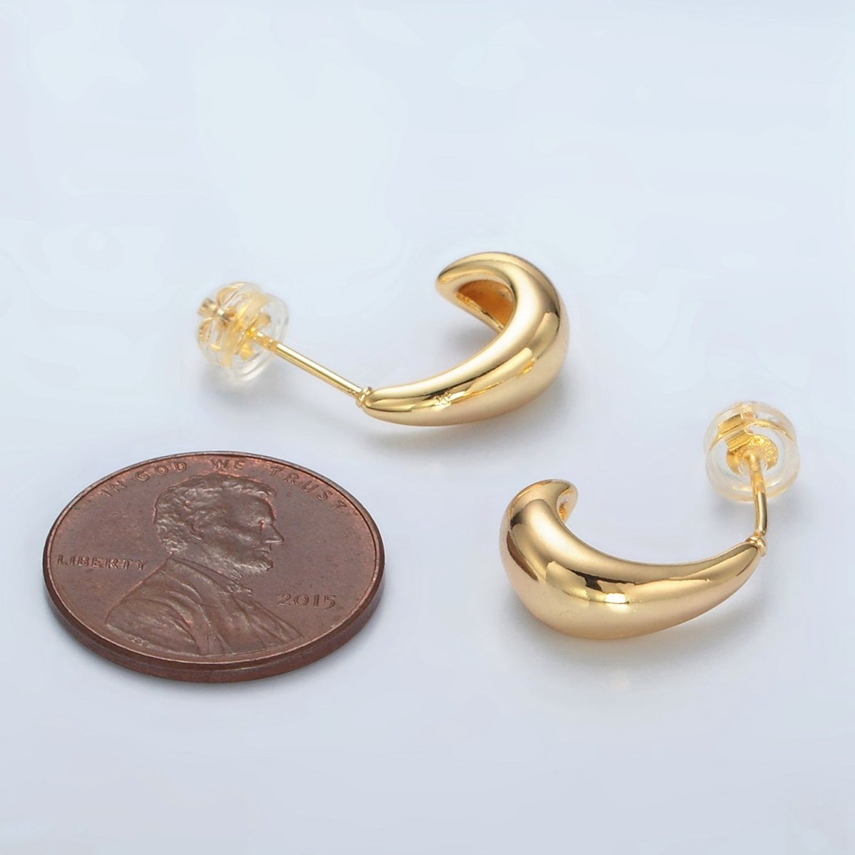 24K Gold Filled 15mm Minimalist Dome J-Shaped Hoop Earrings | Q452