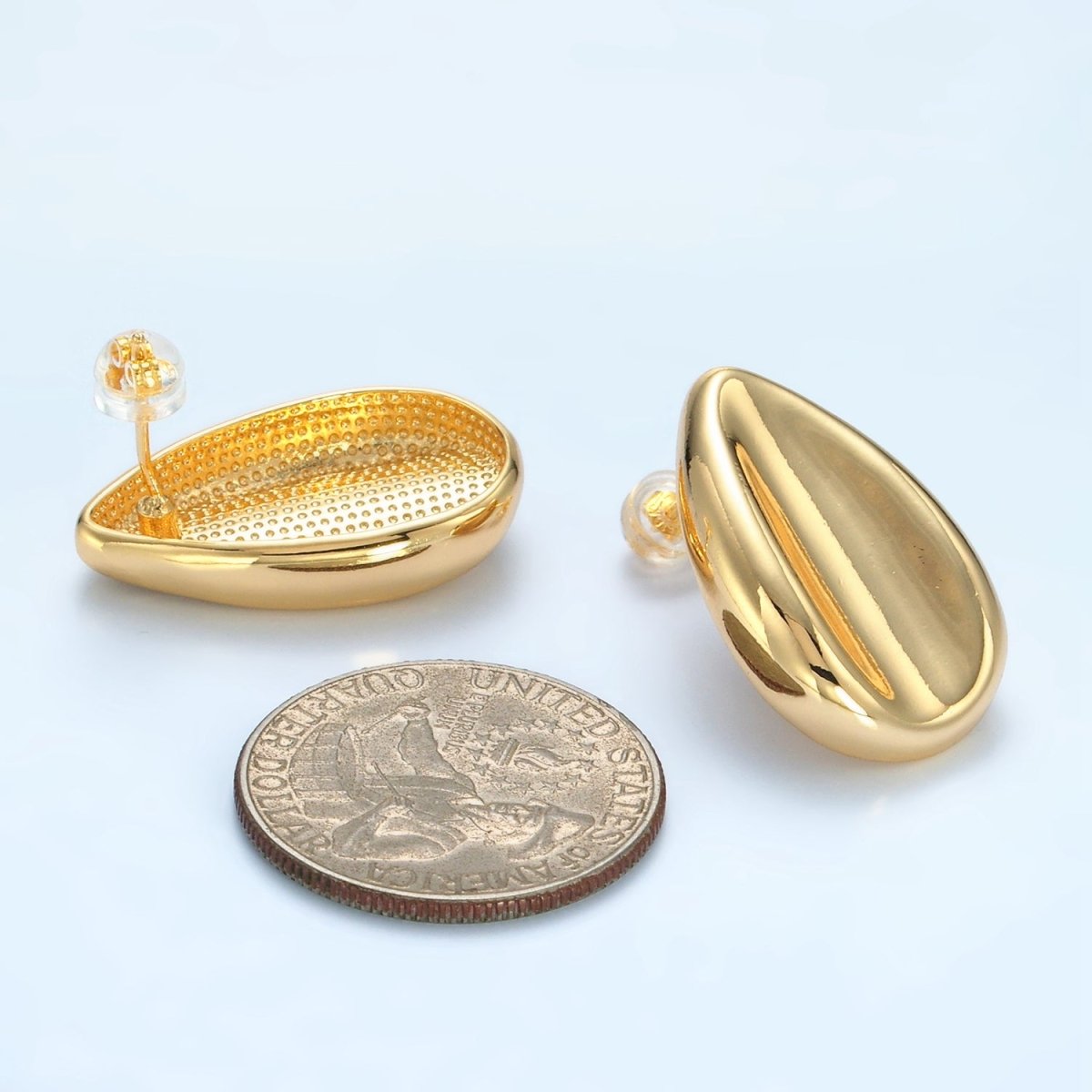 24K Gold Filled 17mm Curved Teardrop Minimalist Stud Earrings | AD651