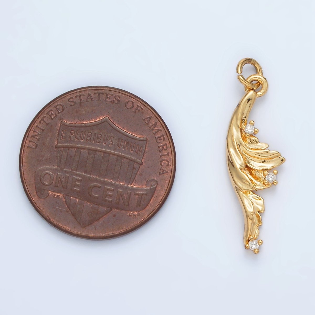 24K Gold Filled CZ Curved Waves Leaf Nature Charm | AC131