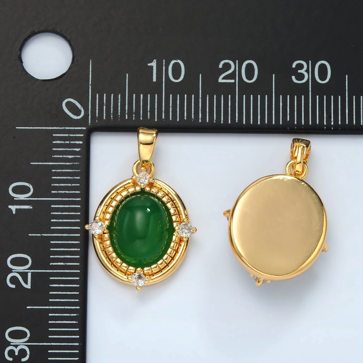 24k Gold Filled Green Aventurine CZ Bezel Oval Pendant | H908
