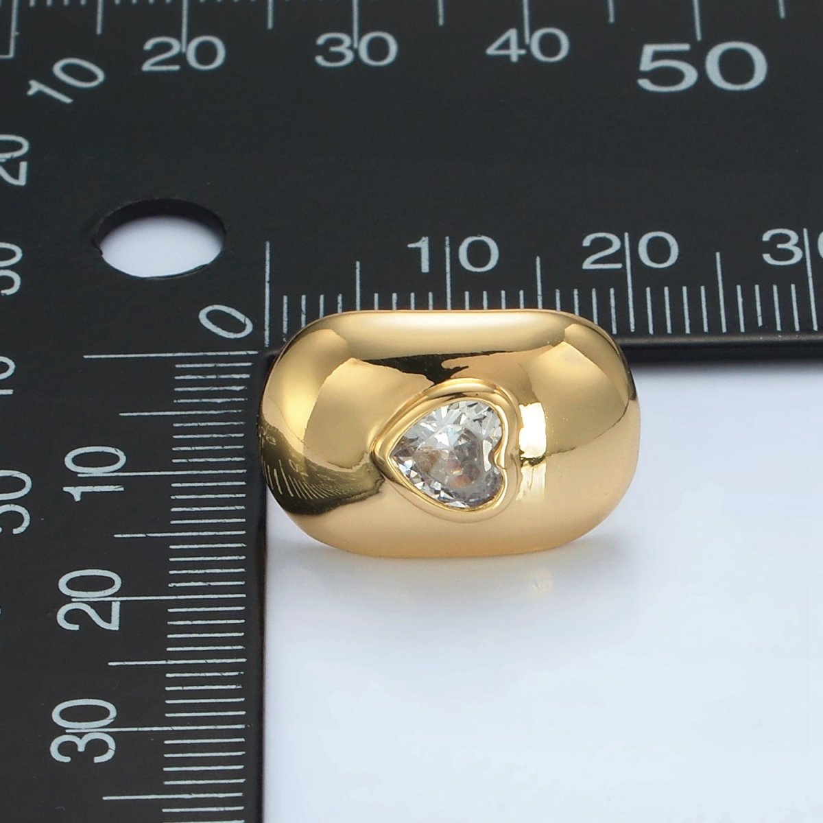 24K Gold Filled Heart CZ Dome Bar Band Stud Earrings | Q350