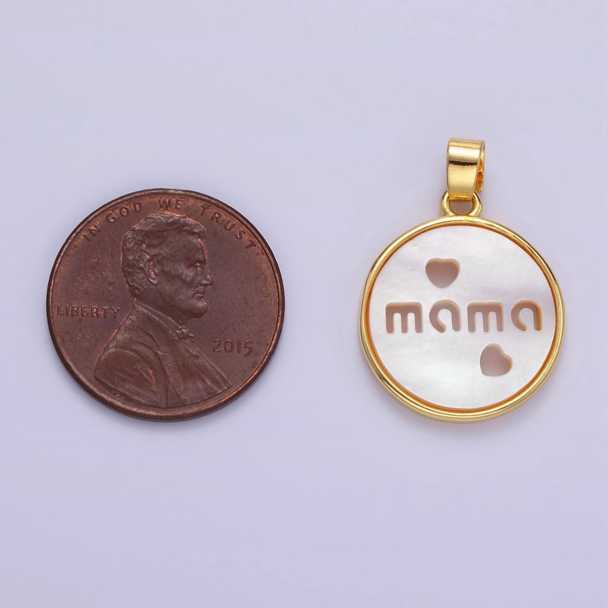 24K Gold Filled "MAMA" Script Heart Open Shell Pearl Round Pendant | AA1357