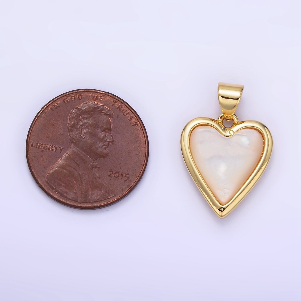 24K Gold Filled Shell Pearl Bezel Heart Pendant | AA1345