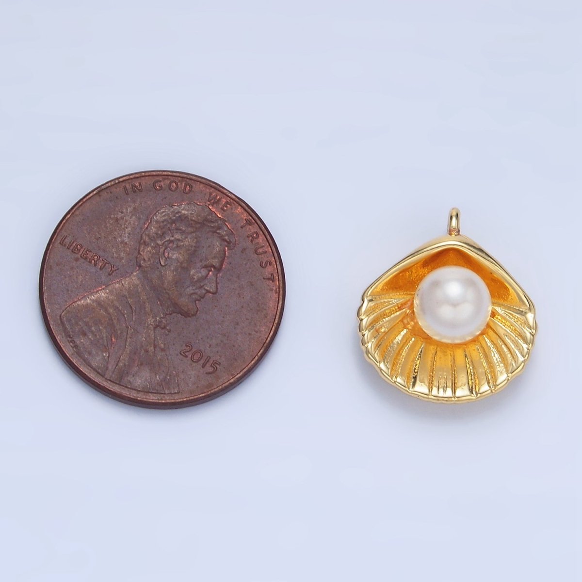 24K Gold Filled Shell Pearl Clam Sea Shell Pendant | X865