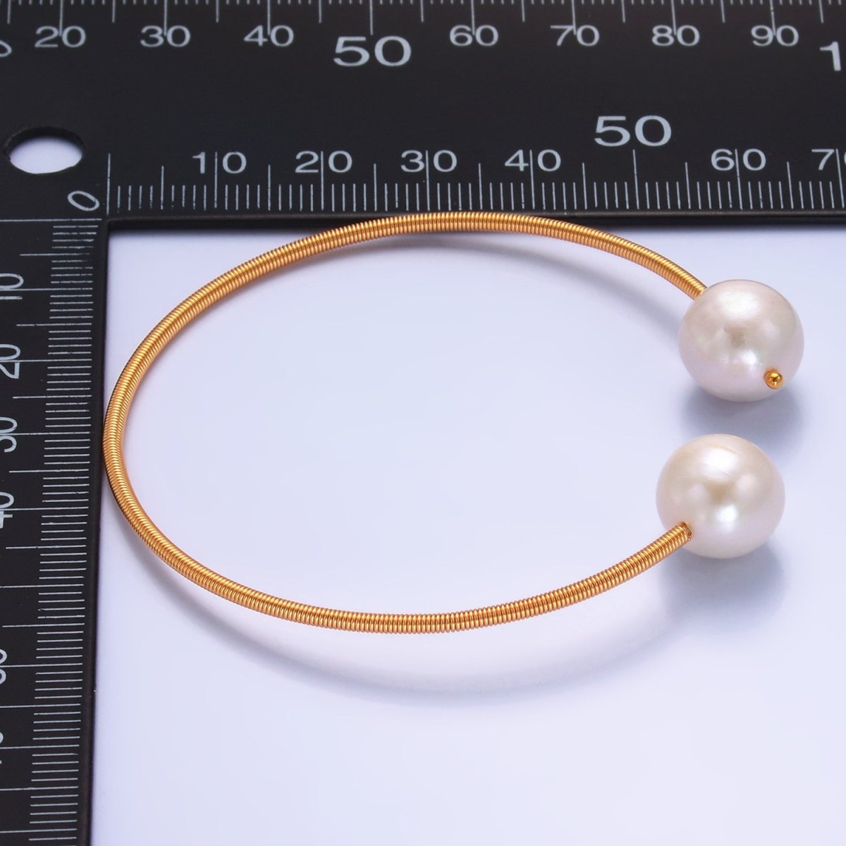 24K Gold Filled Shell Pearl Ribbed Spring Cuff Bracelet | WA-2715