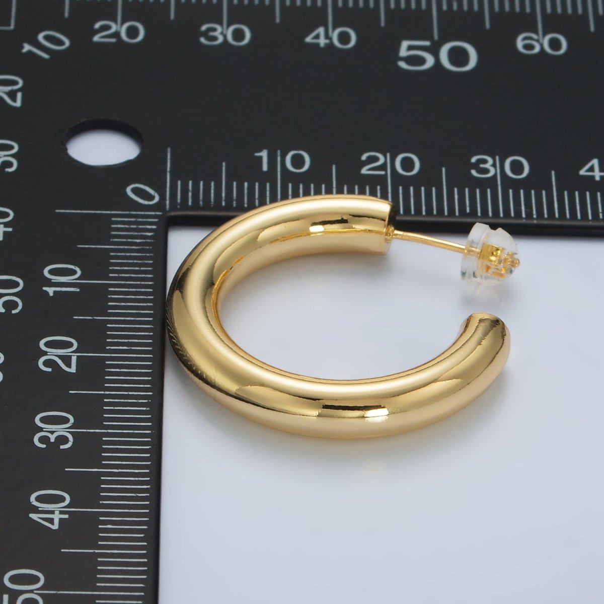 24K Gold Filled 30mm Chubby Minimalist C-Shaped Hoop Earrings | AD645