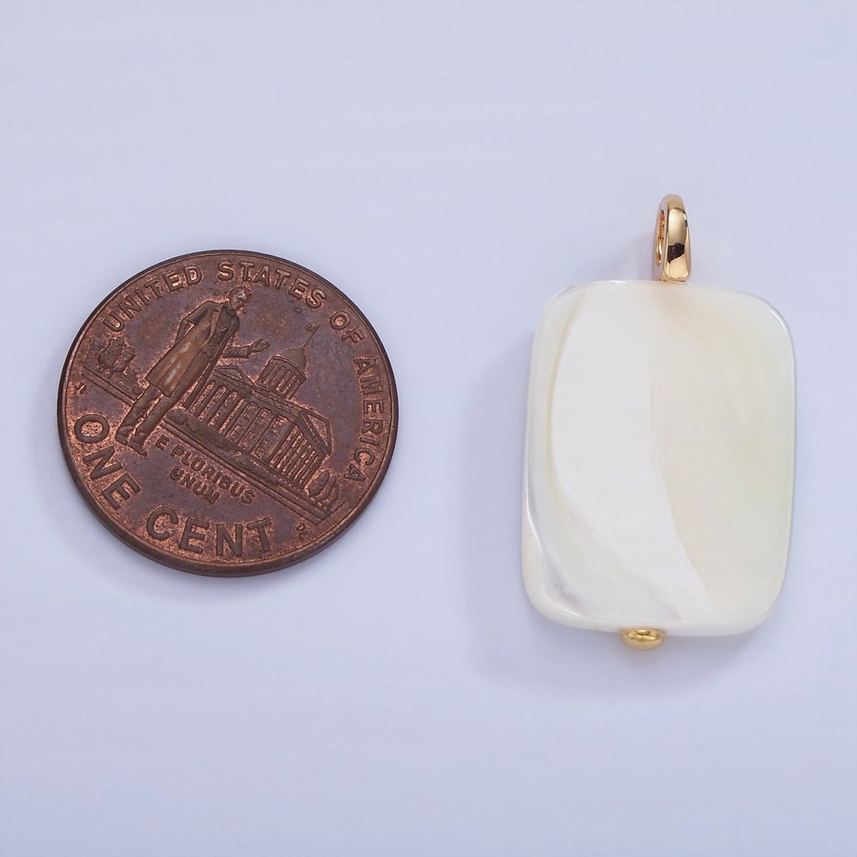 14K Gold Filled 25mm Rectangular Flat Shell Pearl Pendant | P1678