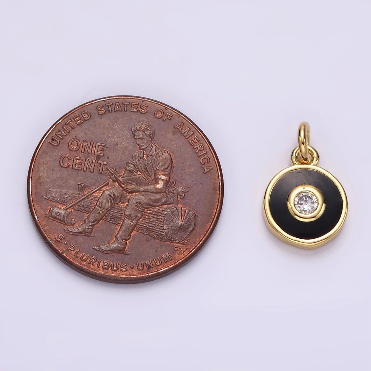 14K Gold Filled Clear CZ Black Outline Round Charm | AC905