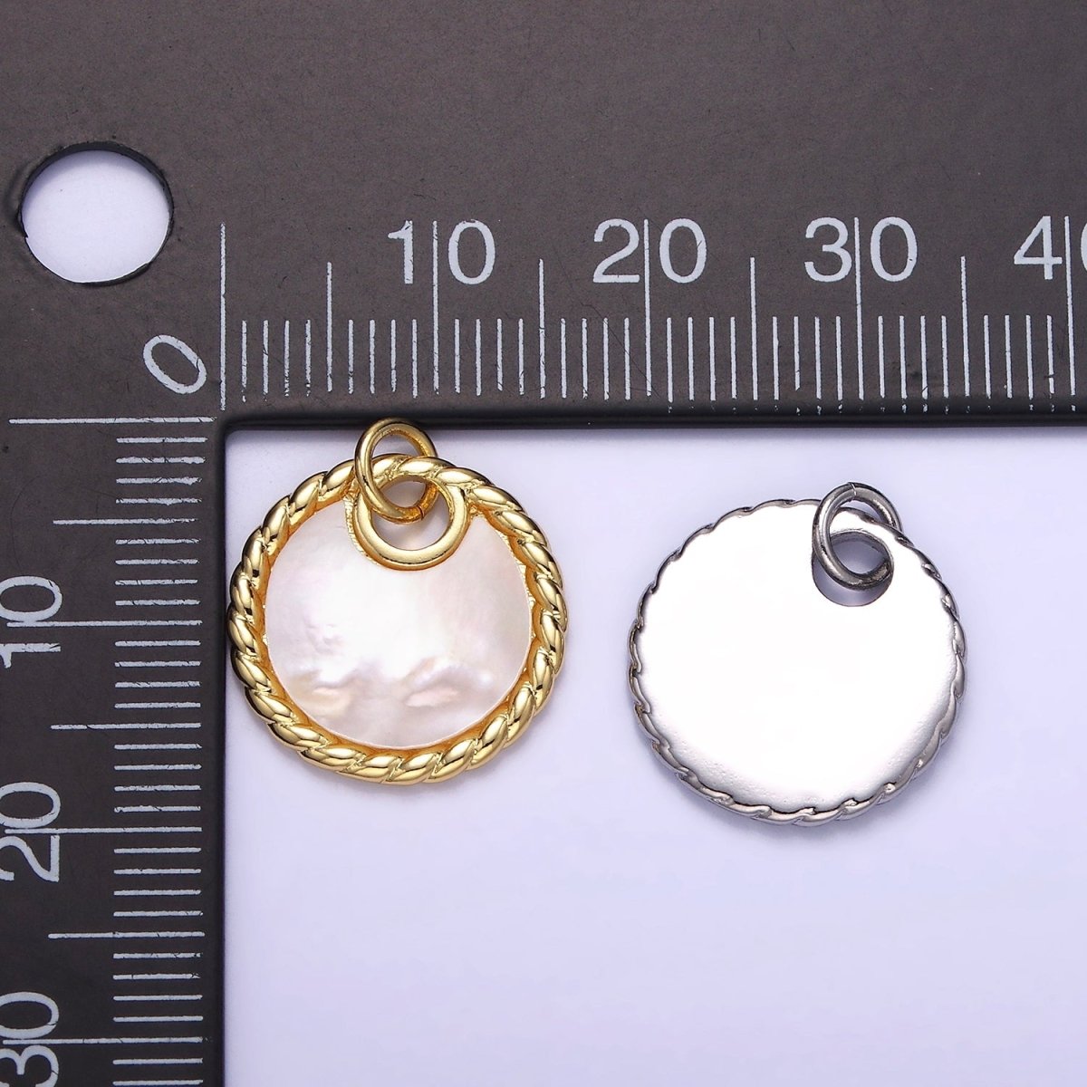 14K Gold Filled Shell Pearl Croissant Bezel Round Charm in Gold & Silver | W503