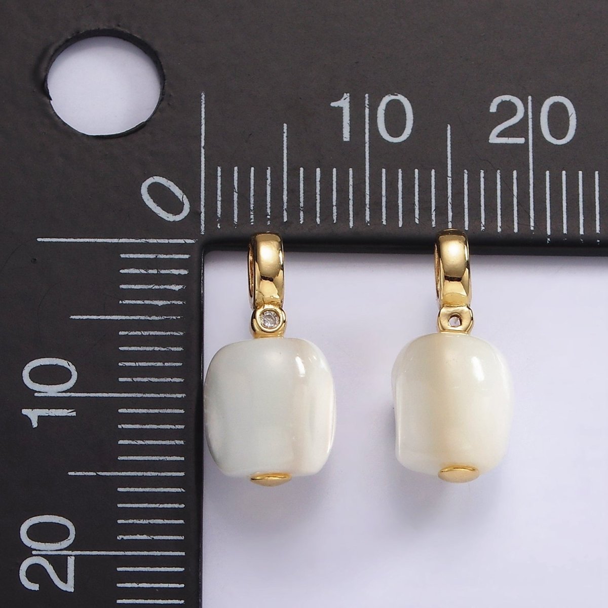 14K Gold Filled Shell Pearl Square BZ Bezel Pendant | P1664