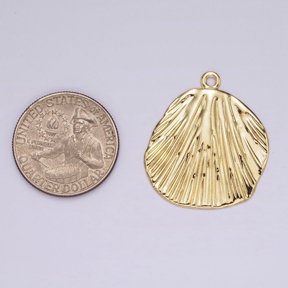 14K Gold Filled Sunburst Hammered Lined Round Charm | AG546