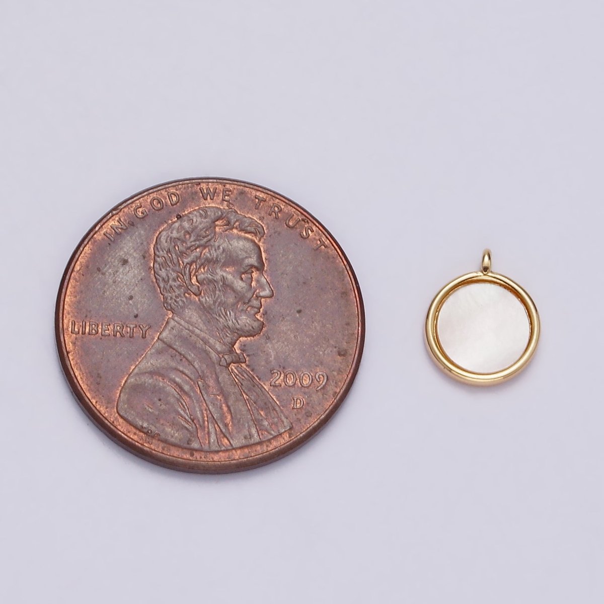 16K Gold Filled 7mm Shell Pearl Minimalist Bezel Pendant | N1495