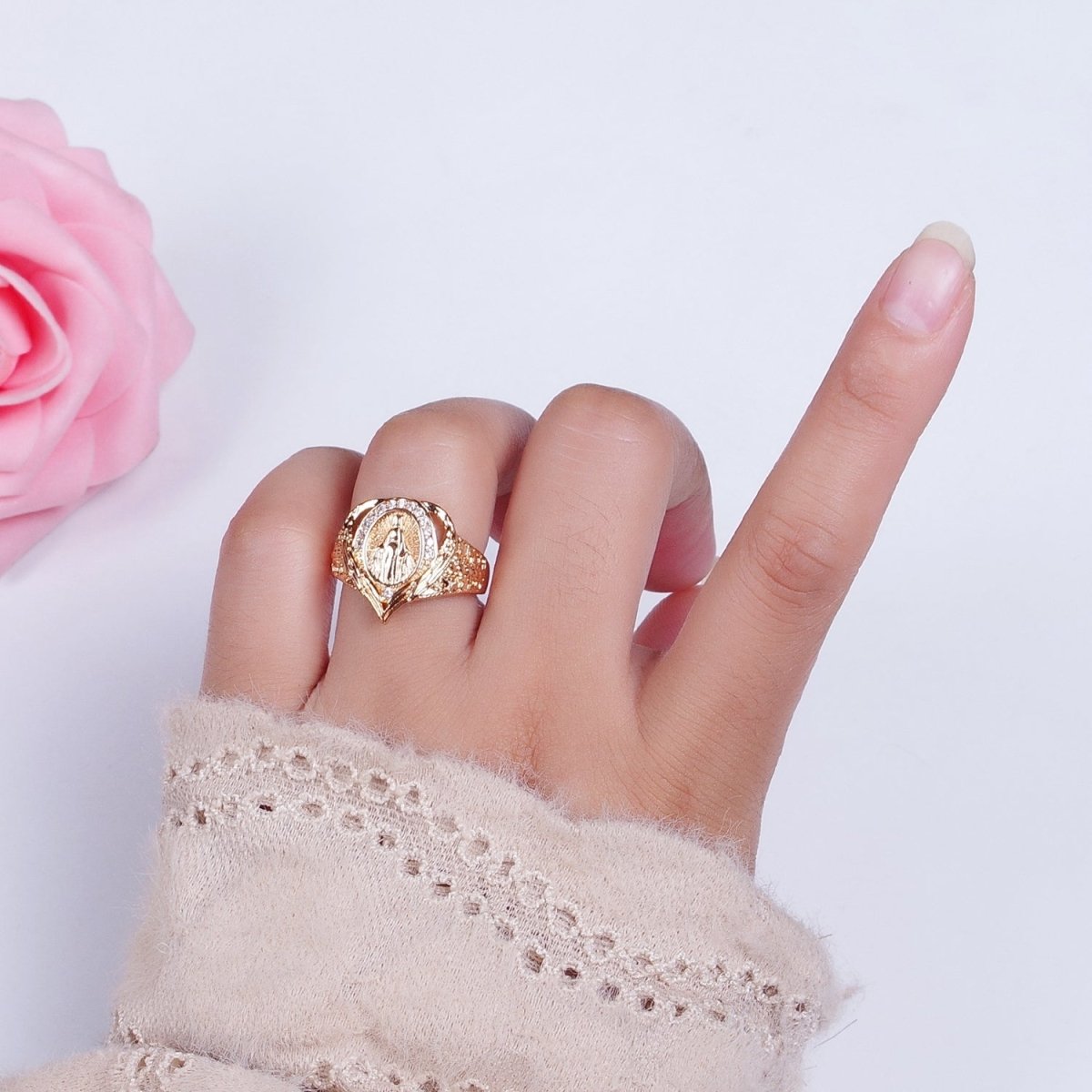18K Gold Round Micro Paved CZ Lady Guadalupe Engraved Band Heart Ring | O-1992