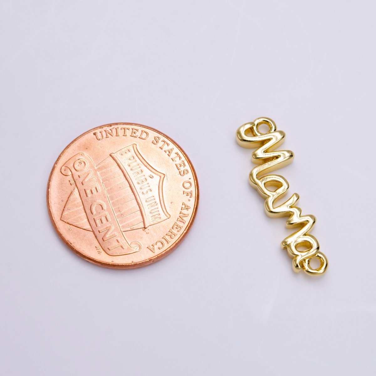 24K Gold Filled 22mm "Mama" Handwritten Script Sideway Sideway Connector F836