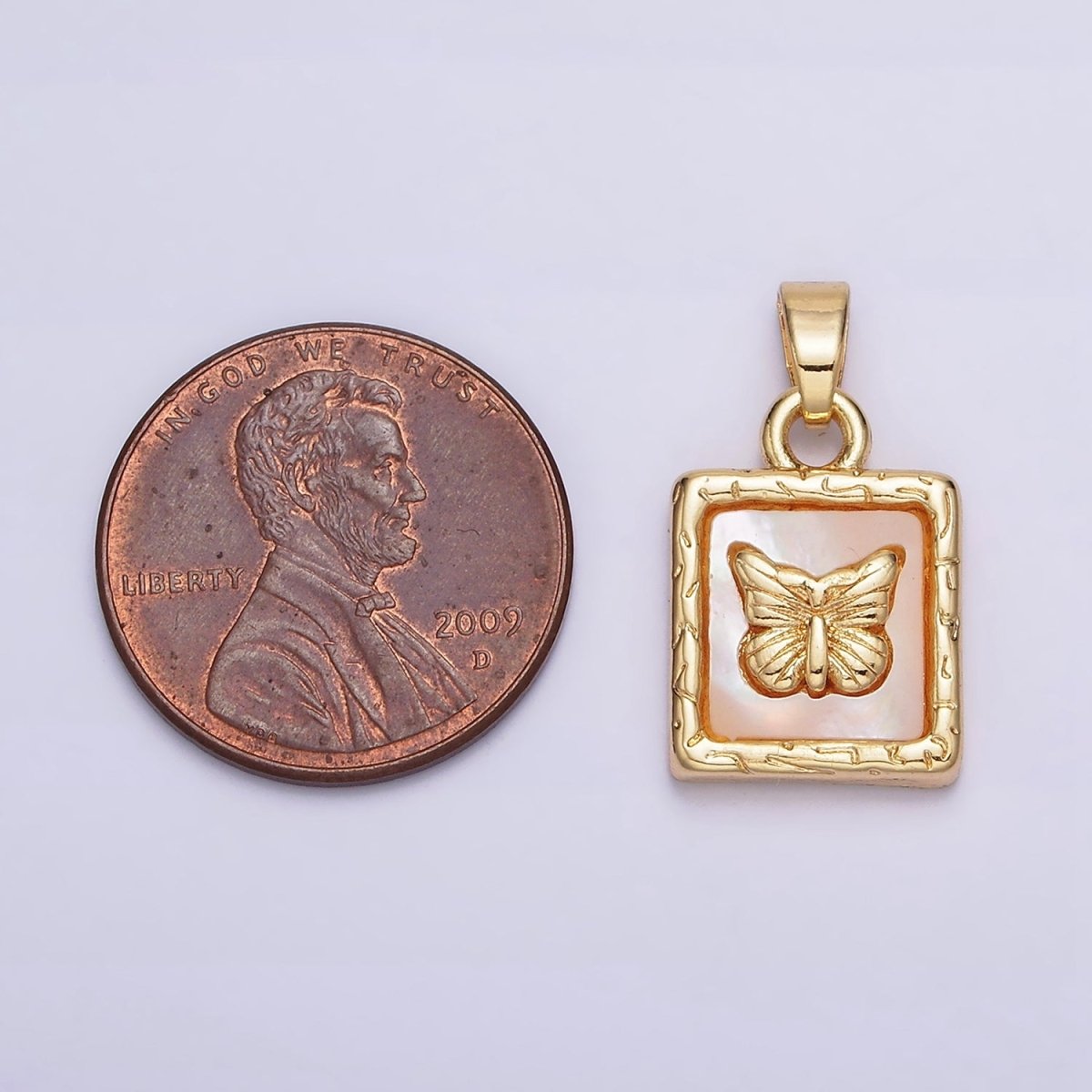 24K Gold Filled Butterfly Mariposa Shell Pearl Line-Textured Square Pendant | AA594