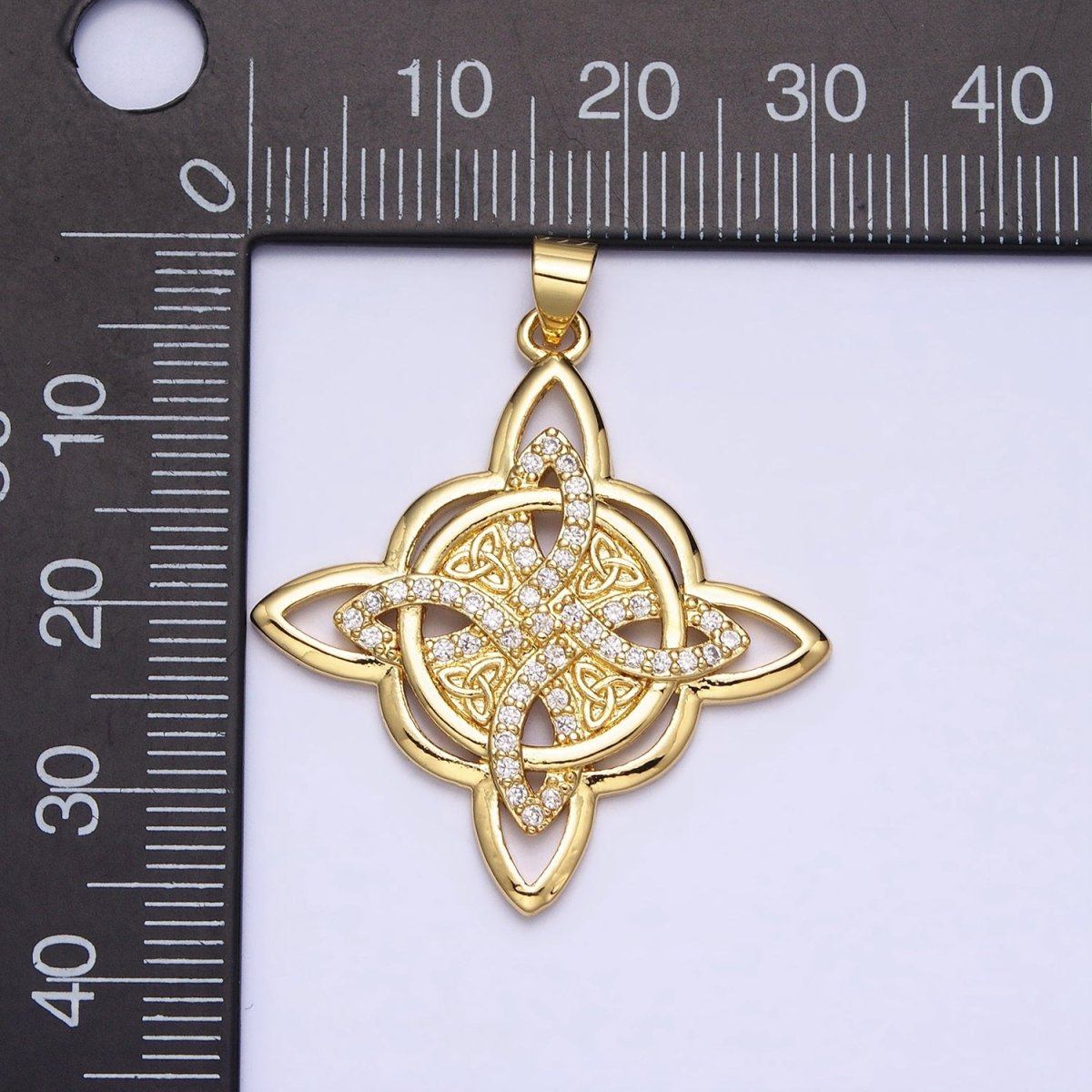 24K Gold Filled Celtic Woven Necklace Pendant Celtic Knot Charm AA260