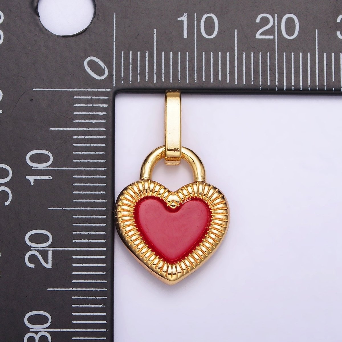 24K Gold Filled Double Sided Red Carnelian Onyx Line-Textured Heart Lock Pendant | AA599