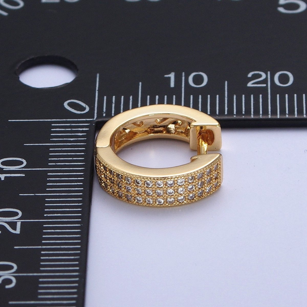 24K Gold Filled Micro Pave Cubic Zirconia 14x15.5mm Huggie Hoop Earrings T-107