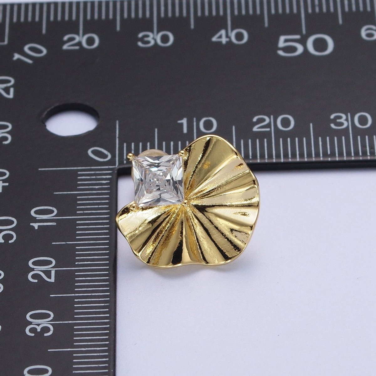 CZ Cubic Zirconia flower earring flower Petal Stud earring Silver / Gold Earring AD-029 AD-030