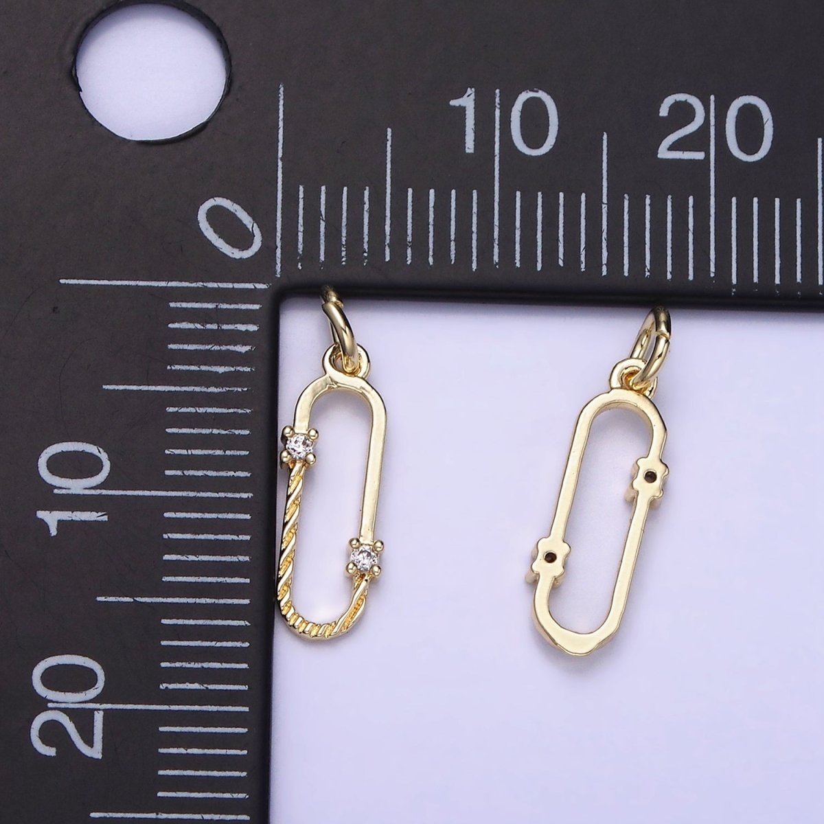 Dainty Gold Cz Oval Geometric Charm Paperclip Link Pendant AG-657