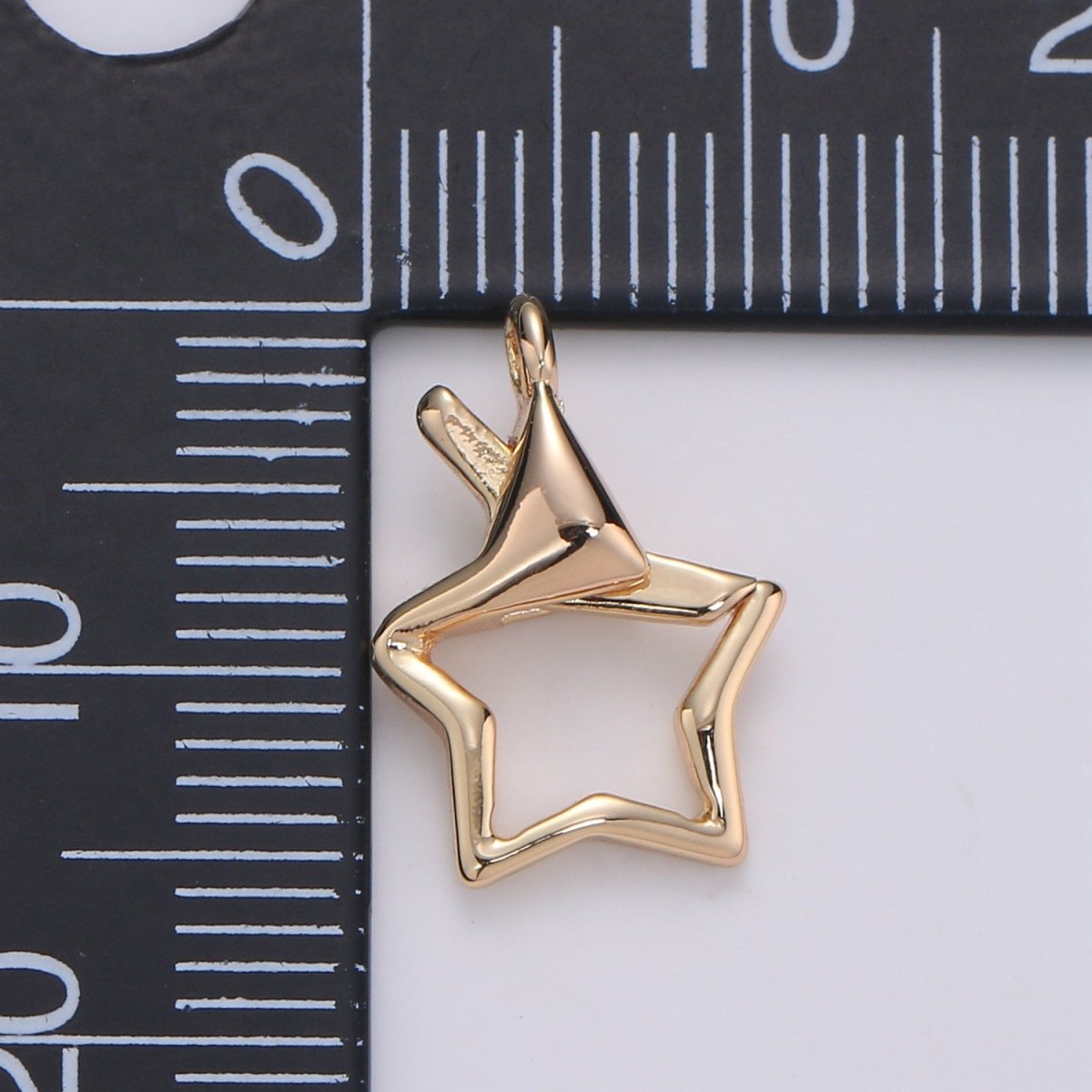 Dainty Gold Filled Star Charms L-003