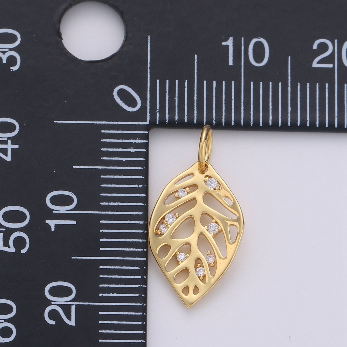 Dainty Gold Monstera Leaf Charms Pendant, Gold Leaf Charm DIY Earring Necklace Jewelry Accessory DIY Craft Micro Pave Charm D-571