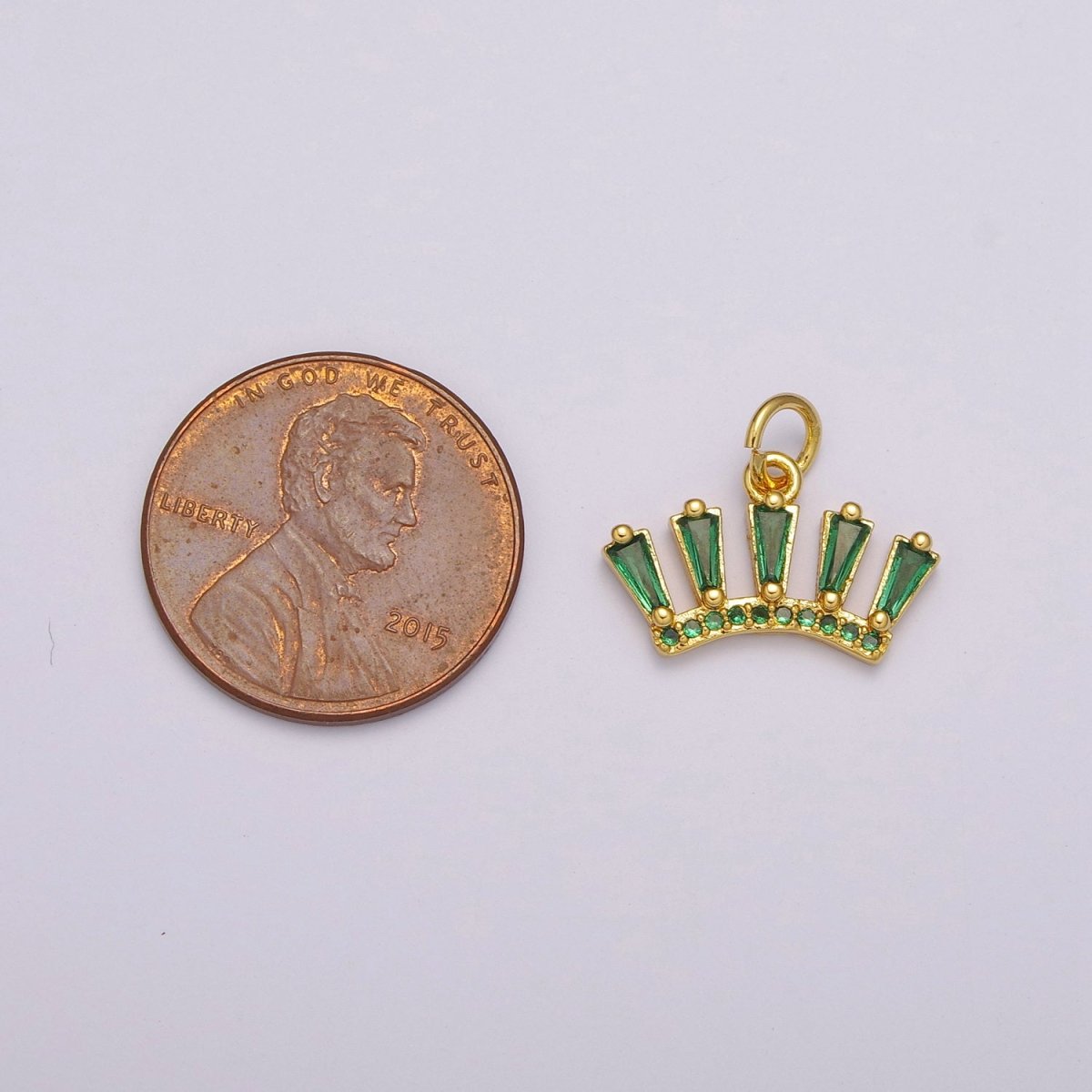 Dainty Green Crown Charm Dangle Eye Lash Charm for Necklace Earring Component Supply M-754