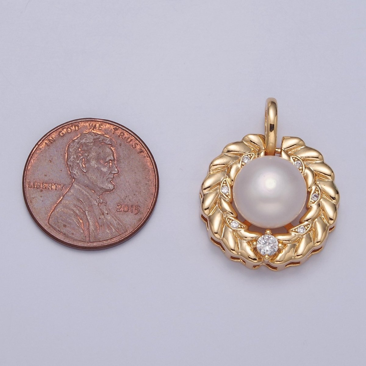Dainty Pearl Charm Genuine Shell Pearl Pendant Vintage Bridal Wedding Jewelry I-045
