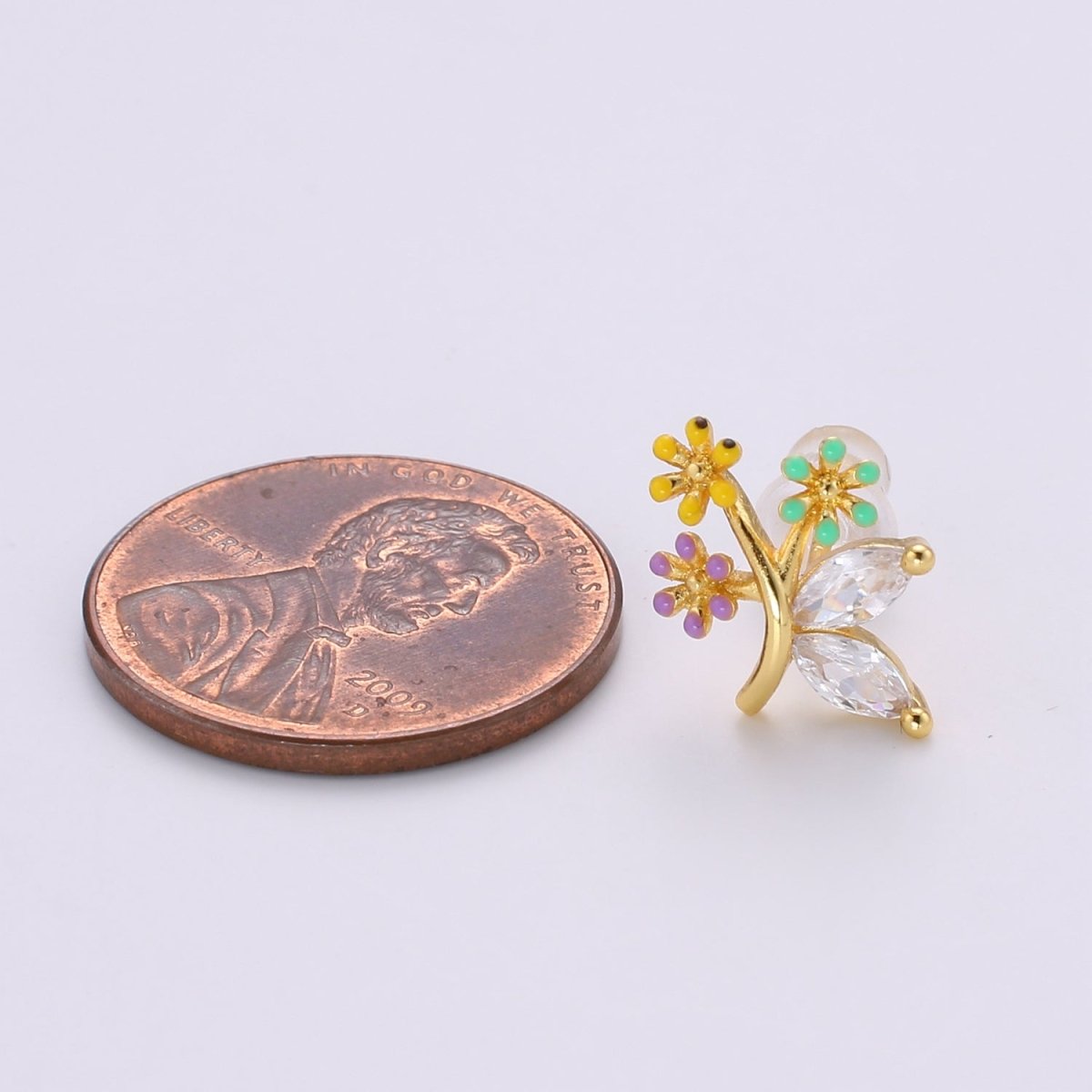 Gold Flower Stud Earring with Cz stone Q-380