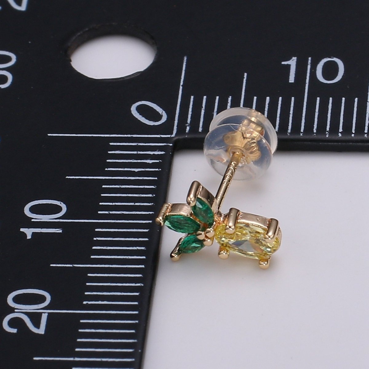 Gold Pineapple Stud Earrings, Crystal Pineapple Studs, Dole Jewelry, Fruit Earrings, Minimalist Earrings, Earrings for Girls P-012