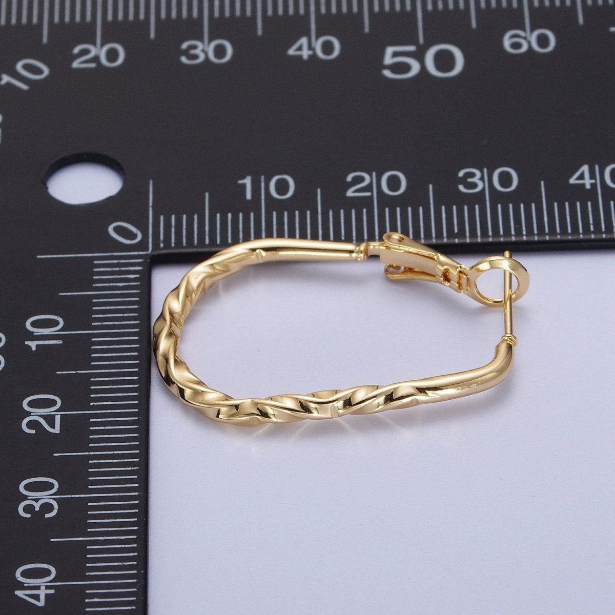 Hammered Hoop Earrings - Minimalist Hoop Earrings - Modern Hoop Earrings - Gold Oval Hoop Earrings Q-342