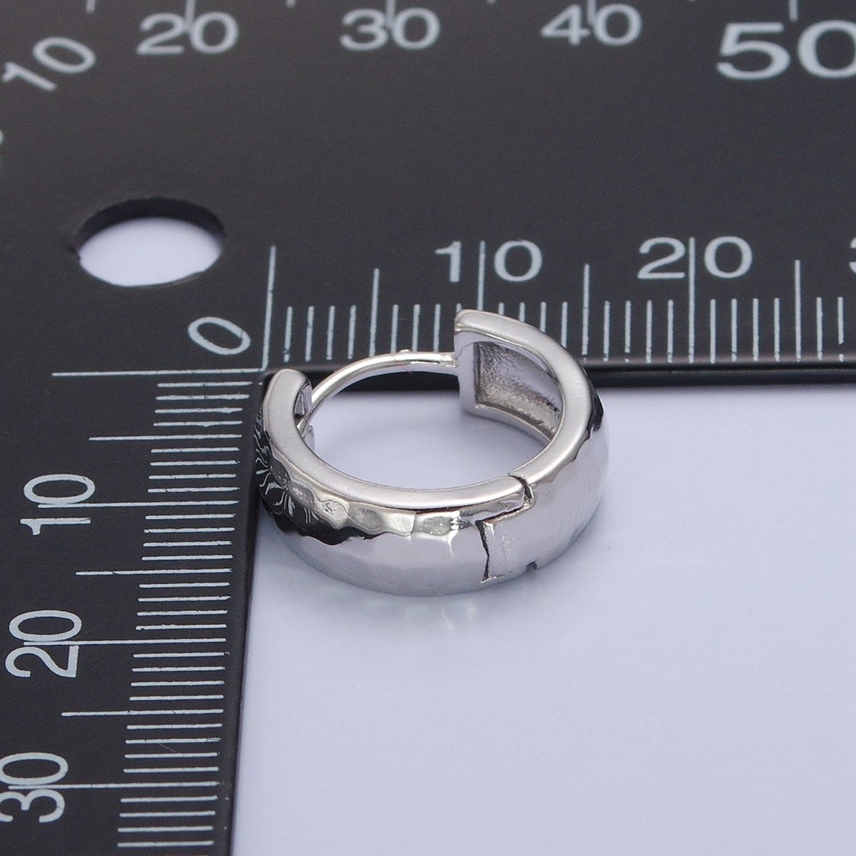 Medium Silver Huggie Earring Hammered Hoop Earring AD-519