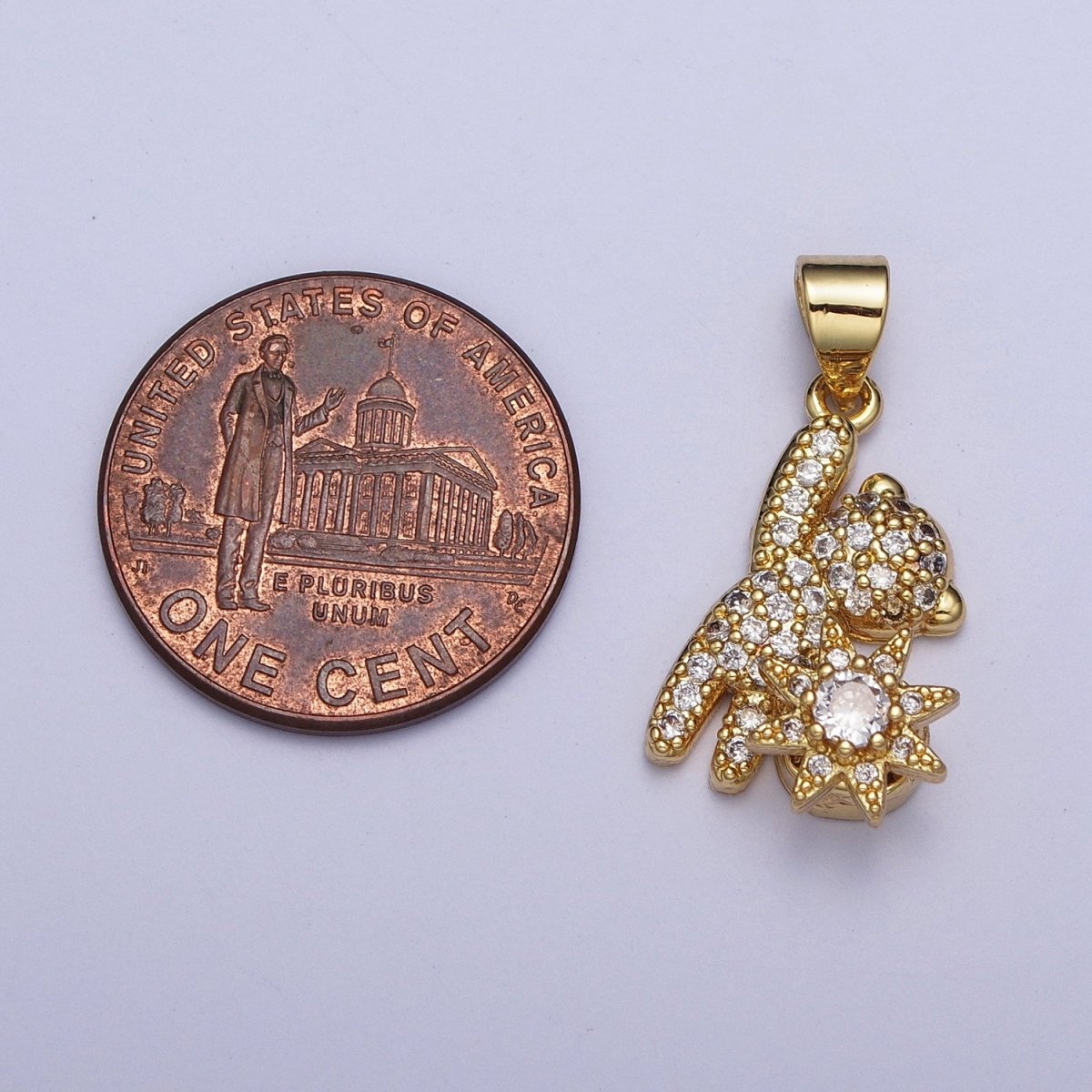 Micro Paved CZ Teddy Bear with Celestial Star Cubic Zirconia Pendant For Jewelry Necklace Making | X-478