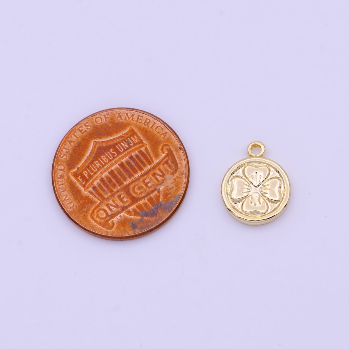 Mini 9.5mm Clover Leaf Quatrefoil Gold & Silver Lucky Coin Charm | D-267