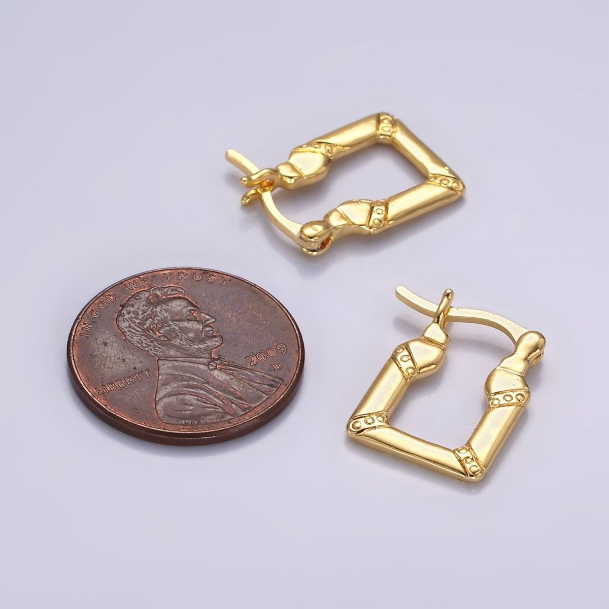 14K Gold Filled 15mm Dotted Lined Square French Lock Latch Hoop Earrings | AE965