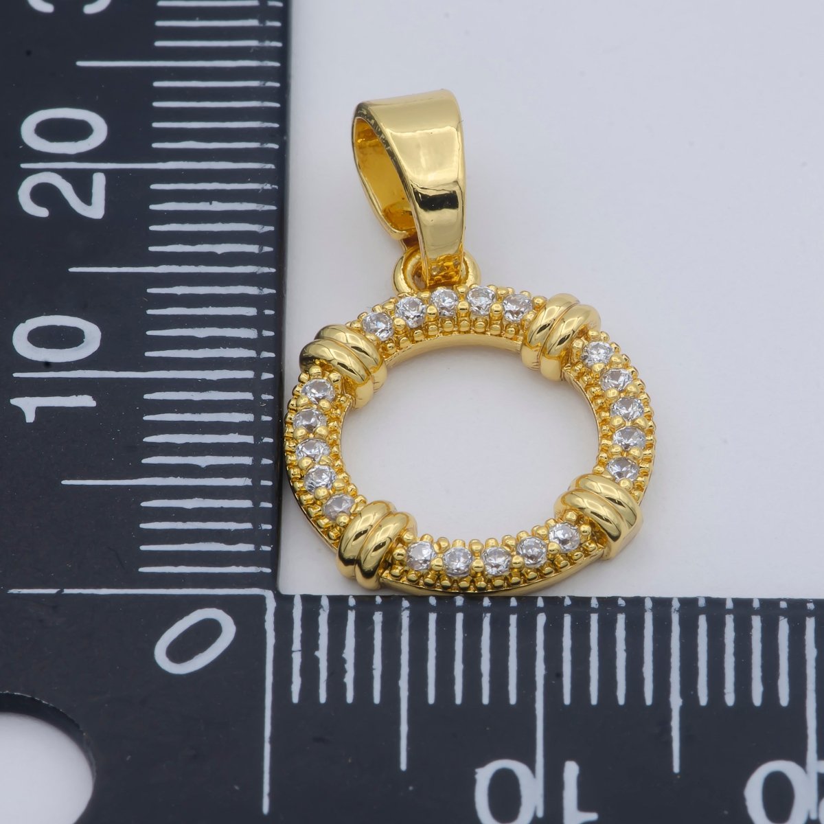 Simple Wreath Gold Filled Pendants J-899