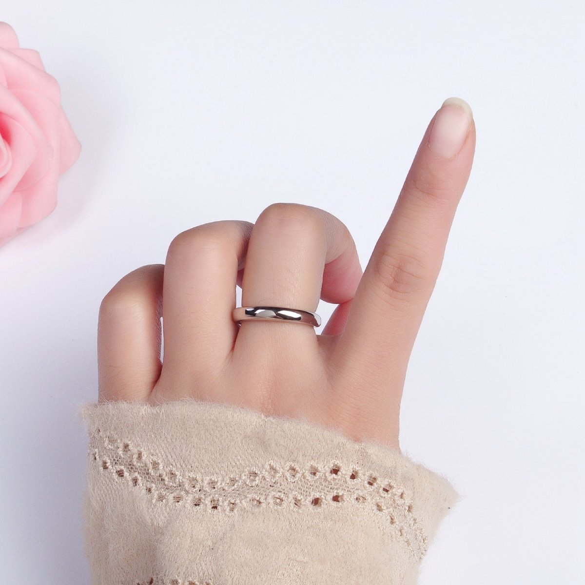 Stainless Steel Minimalist Thin Band Ring in Gold & Silver | O-1709~O-1716