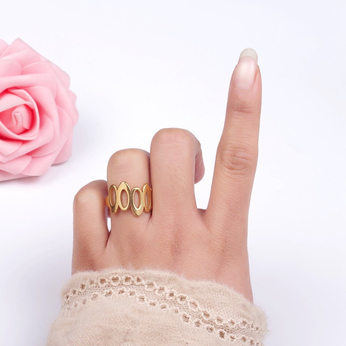 Stainless Steel Open Oval Bezel Lined Geometric Minimalist Ring | O1291