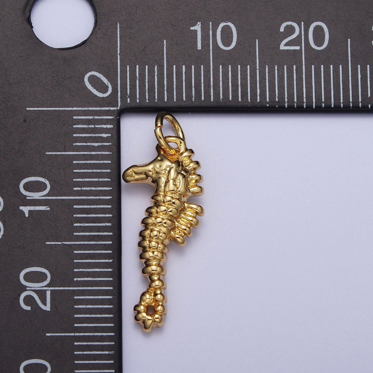 Textured Gold Seahorse Ocean Wildlife Charm, Under The Sea Pendant For Jewelry Making AG-113