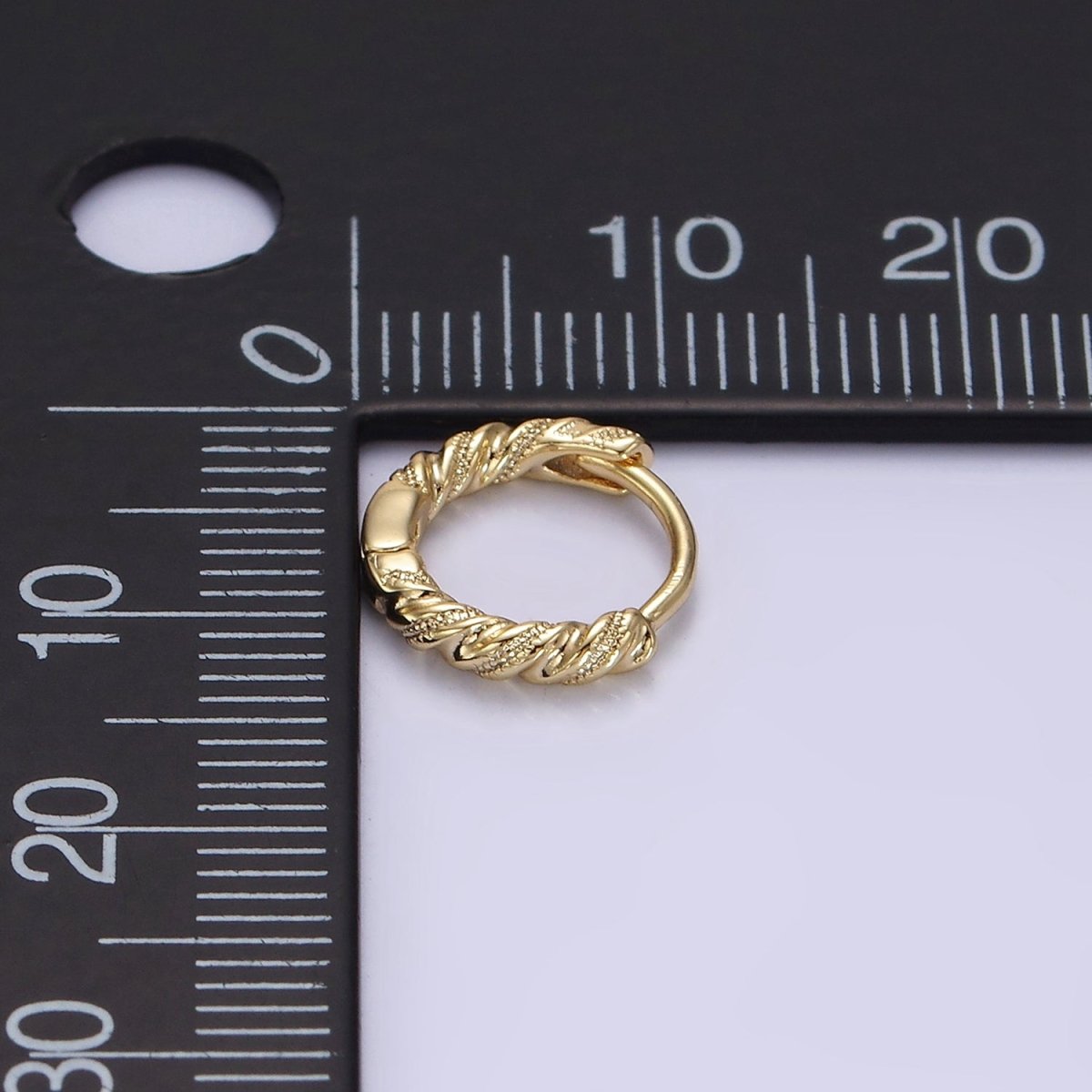 14K Gold Filled 11mm Dotted Croissant Cartilage Huggie Earrings | AE722