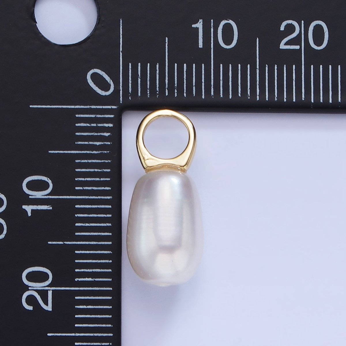 14K Gold Filled 20mm Biwa Shell Pearl Drop Pendant | P1742