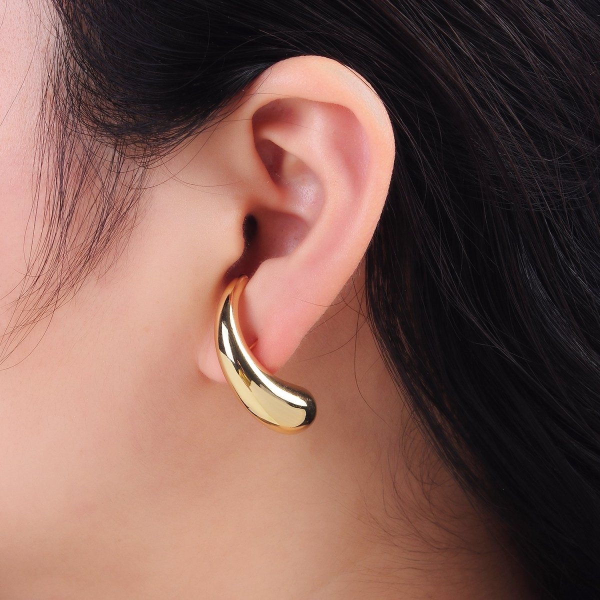 14K Gold Filled 30mm Teardrop Ear Hook Stud Earrings | P517