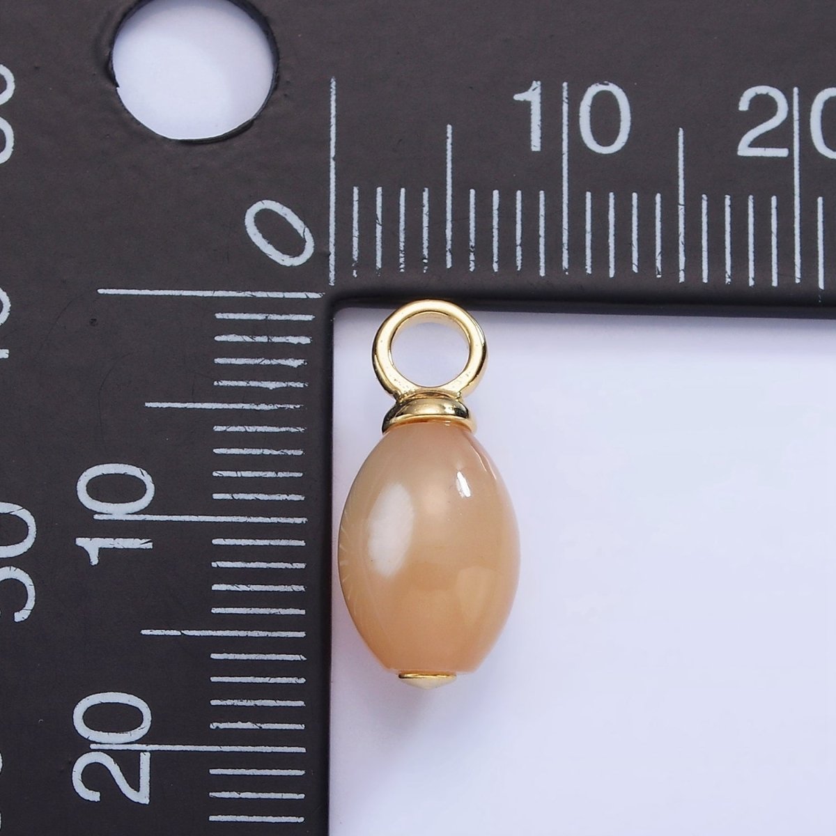 14K Gold Filled Shell Pearl Teardrop Pendant | P1753