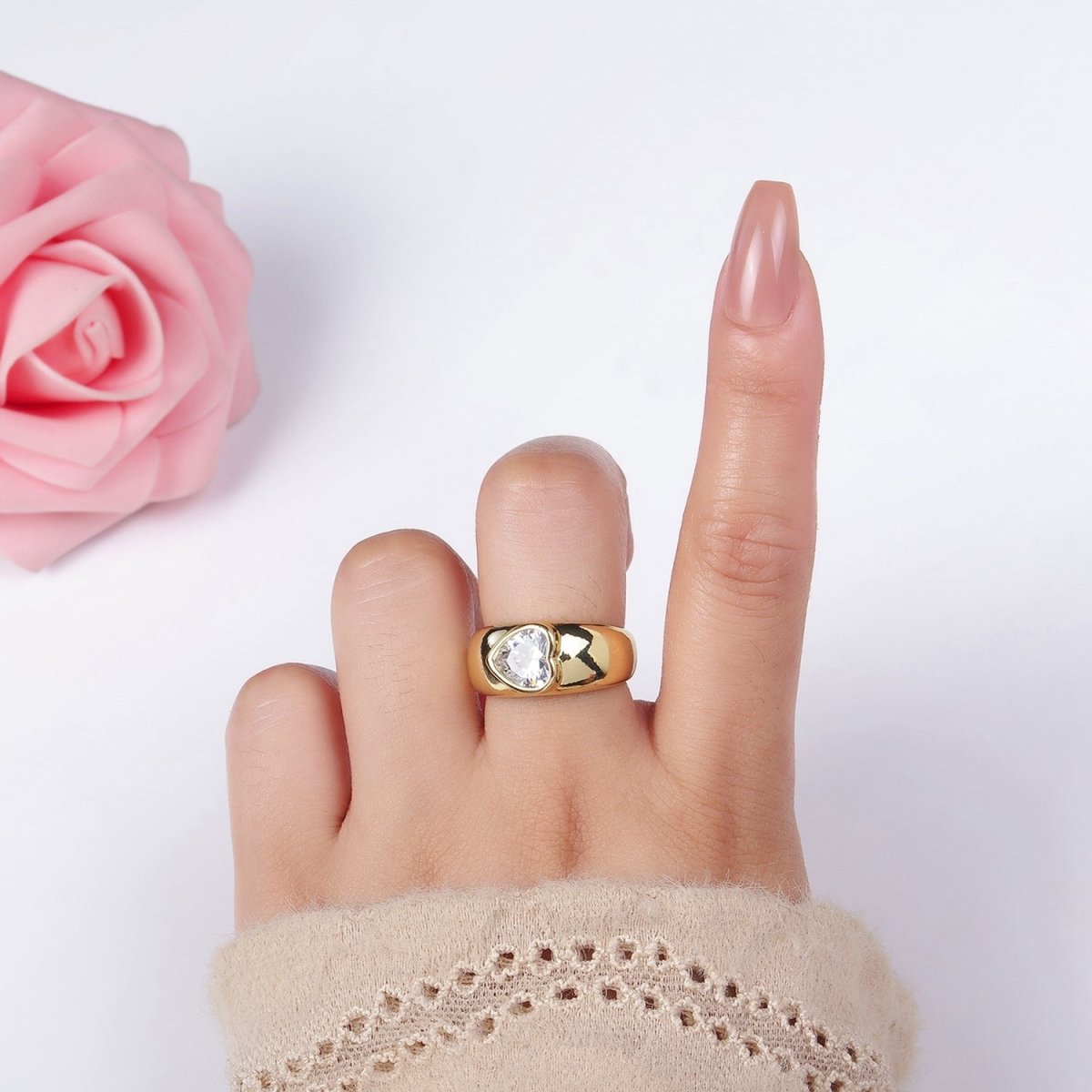 14K Gold Filled Sideway Heart CZ Solitaire Band Ring | O349