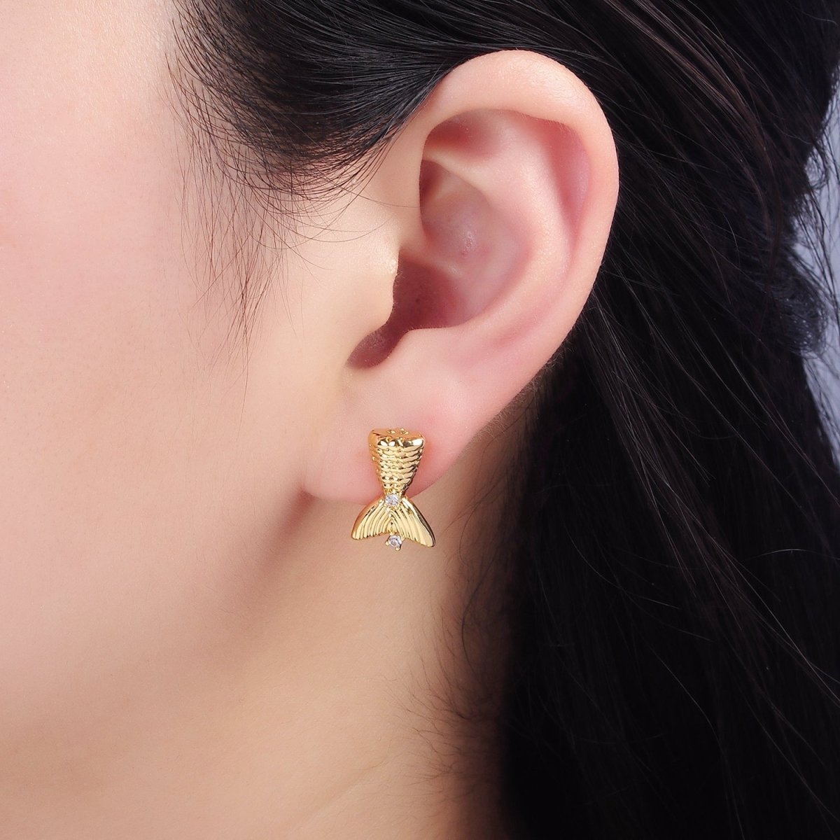 14K Gold Filled Textured Mermaid Fish Tail CZ Stud Earrings | Q231