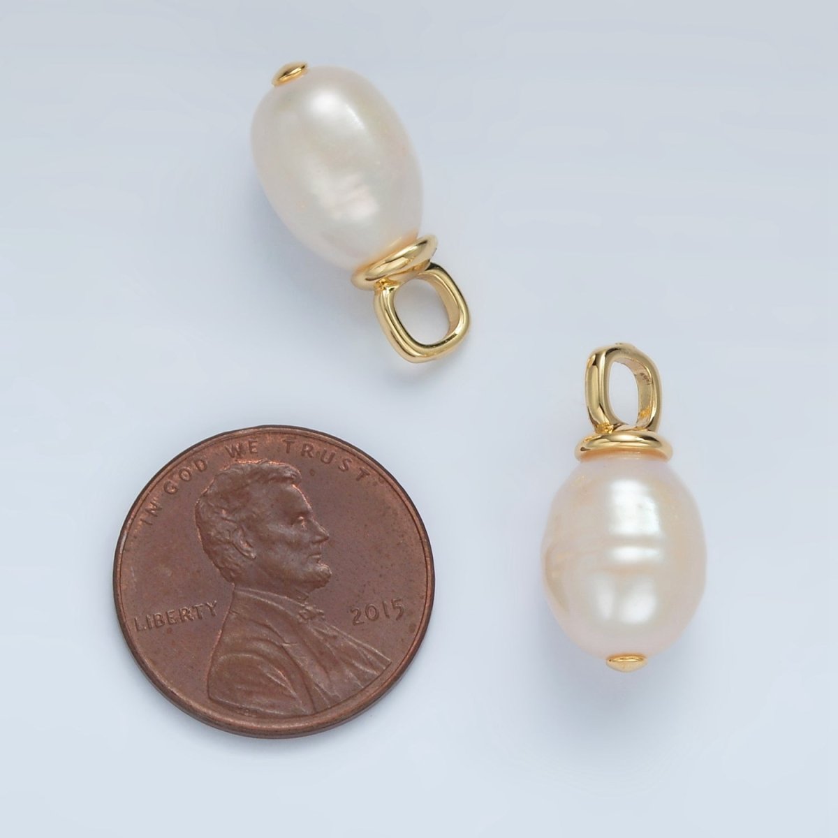 16K Gold Filled 20mm White Ringed Freshwater Pearl Square Bail Drop Pendant | P1864