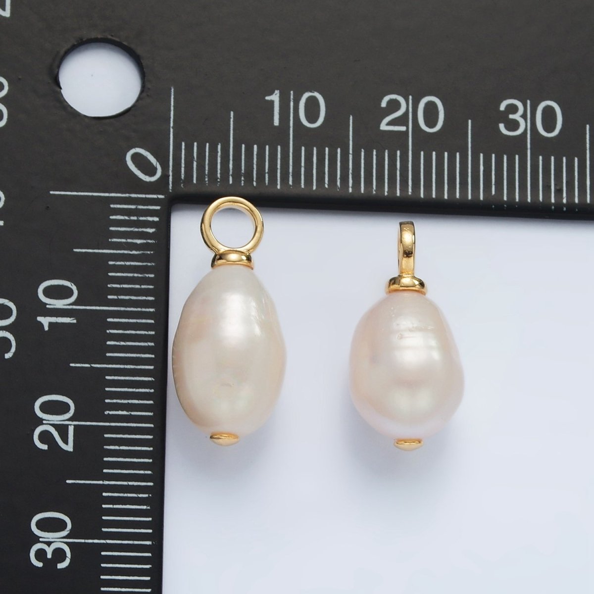 16K Gold Filled 25mm White Ringed Freshwater Pearl Pendant | P1865
