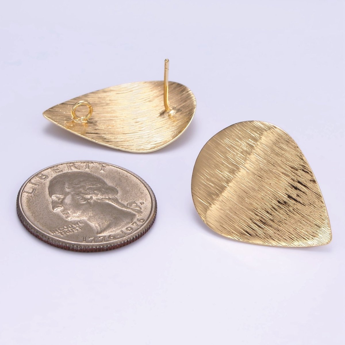 16K Gold Filled Line-Textured Teardrop Drop Stud Earrings | Z821