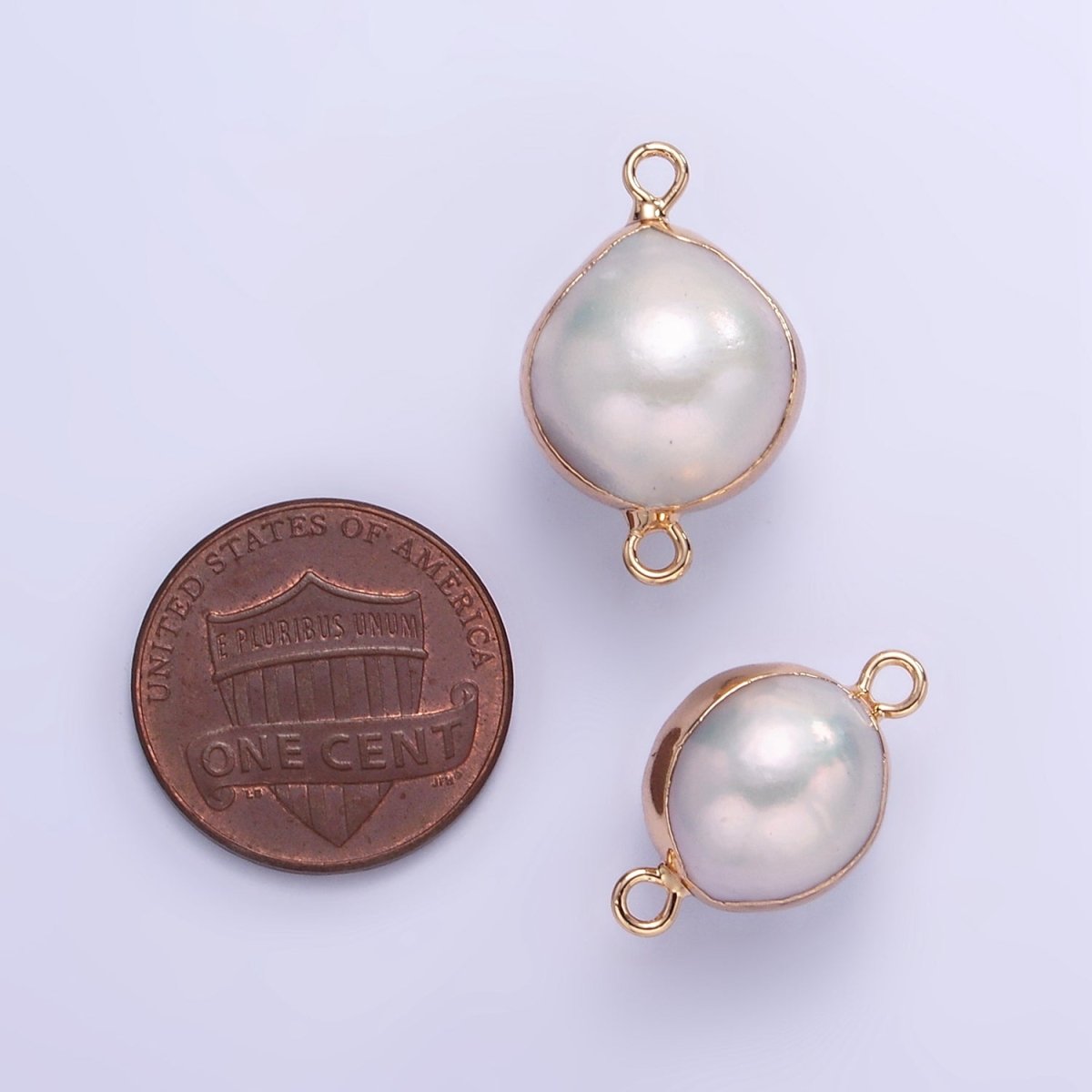 16K Gold Filled Round Freshwater Pearl Foil Bezel Connector | P1857